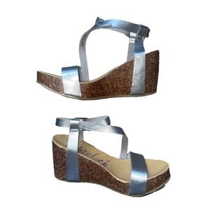 Blowfish Malibu Hazard Silver Wedge Chunky Sandals Size 8.5